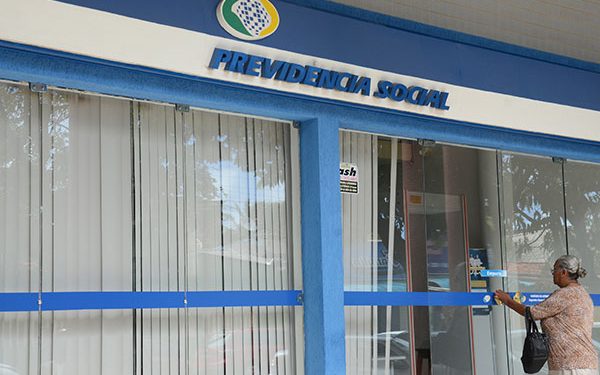União muda regras para auxílios reclusão e família