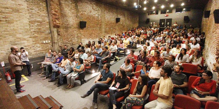 Entre altos e baixos, Casa da Ribeira completa 18 anos