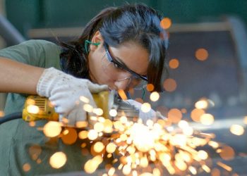 Diferença salarial entre homens e mulheres na mesma ocupação no RN chega a 28,53%, aponta estudo