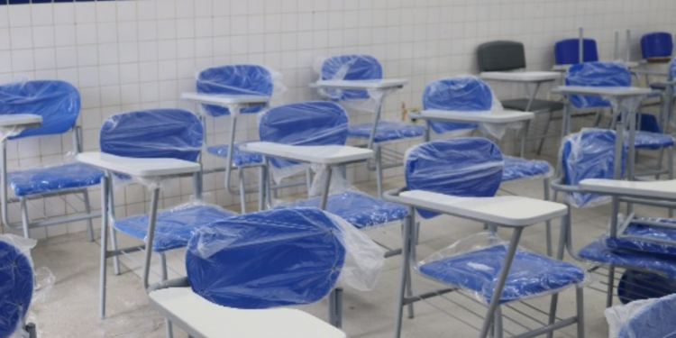 Prefeitura equipa unidades de ensino de Parnamirim