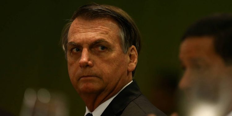 Se não enfraquecer o Exército da Venezuela, Maduro não cai’, diz Bolsonaro