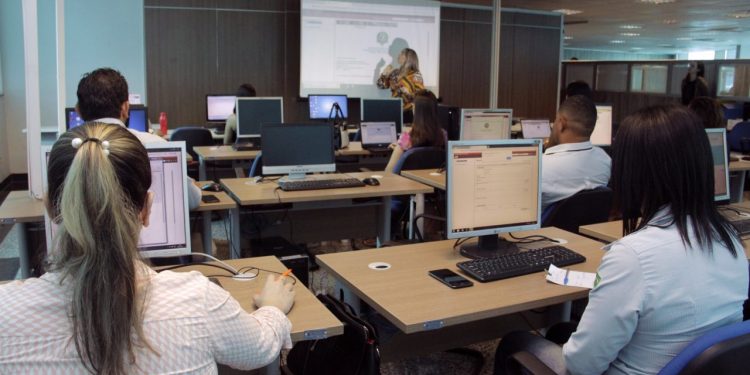 Curso gratuito para entender uso da Lei de Acesso à Informação acontece em Natal