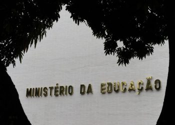 MEC diz que professores, alunos e pais não podem divulgar protestos; confira nota na íntegra