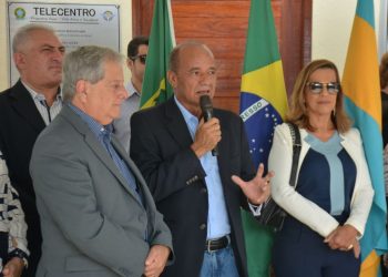 Prefeito inaugura Telecentro para promover inclusão do idoso
