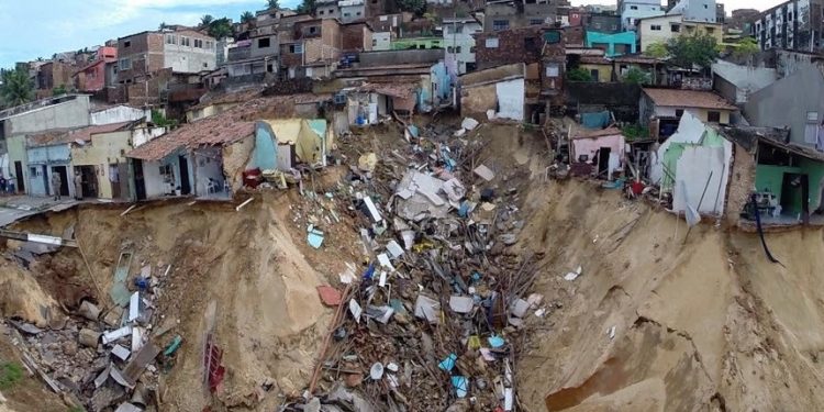 Potiguares podem receber alertas de riscos de desastres naturais pelo celular