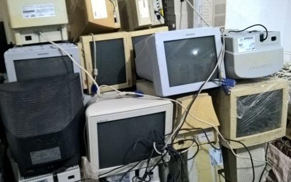 Campanha arrecada lixo eletrônico em 24 pontos de coleta em Natal