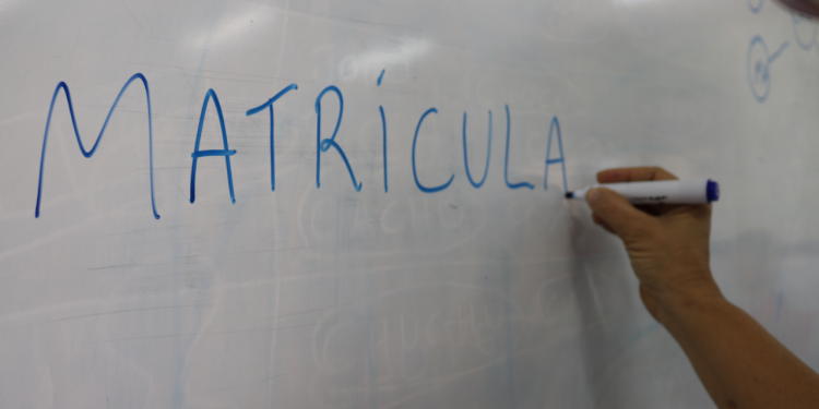 Projeto ofertará bolsas para alunos excedentes da rede municipal