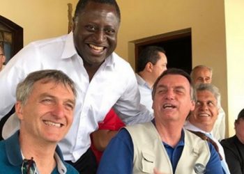 Bolsonaro diz que sua família sofreu ‘devassa’ da Receita Federal