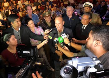 Taveira anuncia Centro Cultural Trampolim da Vitória