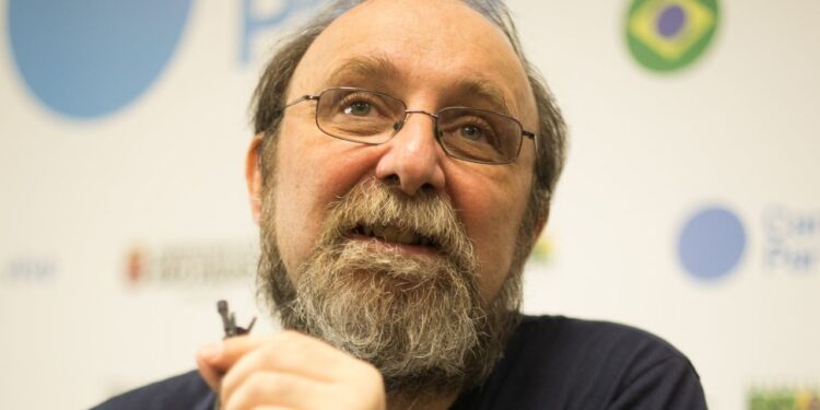 Miguel Nicolelis alerta o país sobre números de mortos pelo Covid 19 ainda piores
