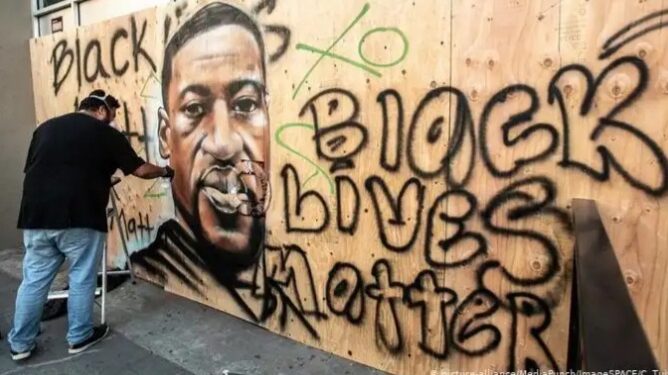 Policial é condenado pela morte de George Floyd