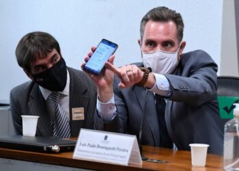 CPI da Covid – Denunciante quase vai preso ao expor negociações do dep. Luís Miranda