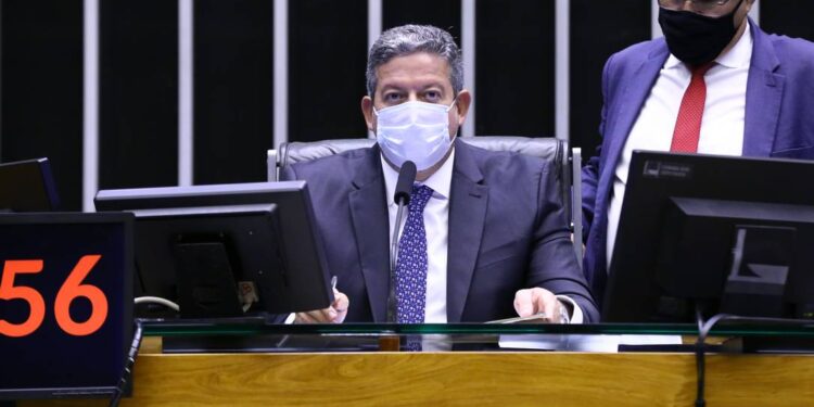 Reforma do Imposto de Renda: Câmara adia novamente a votação do projeto