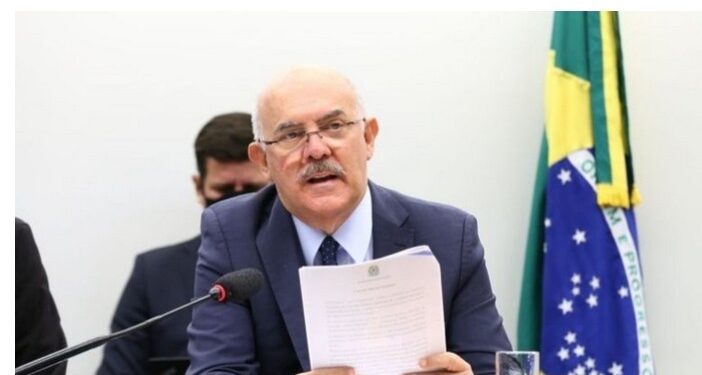 Ministério da Educação diz que Enem não segue qualquer juízo ideológico