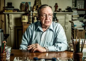 Quem foi Olavo de Carvalho, ícone entre os conservadores, que chegou a ser tratado como “guru de Bolsonaro”