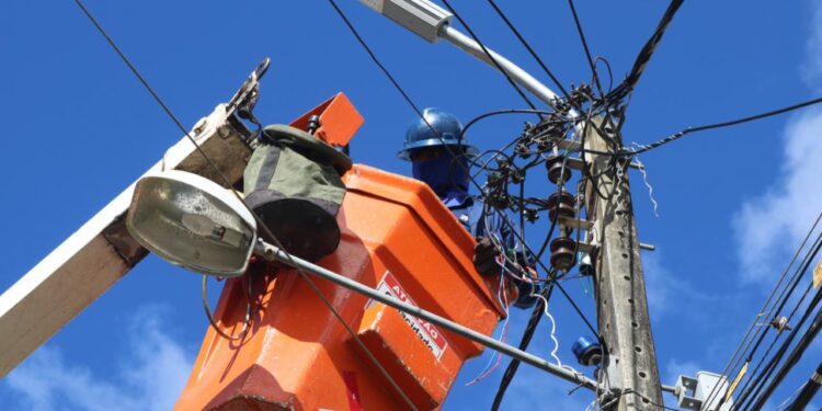 Prefeitura intensifica iluminação na Coophab