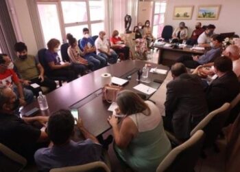 Governo apresenta proposta para pagar reajuste de 33,24% aos professores