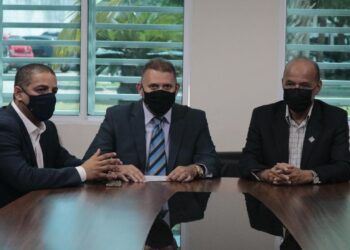 Prefeito Taveira empossa novos membros do Conselho Municipal de Contribuintes