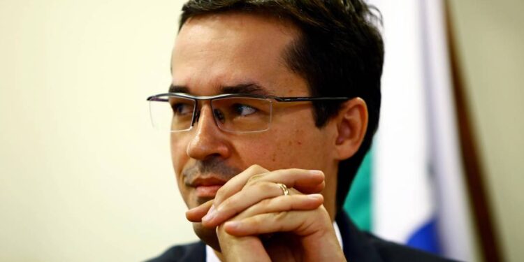 Deltan critica decisão do STJ no caso do ‘power point’: ‘Lula sai impune e nós pagamos o preço da corrupção’