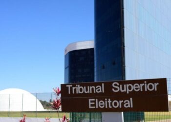 Ministros do TSE consideram crime diminuir preço de combustível em ano eleitoral