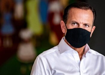 Doria deve anunciar hoje desistência da candidatura à Presidência
