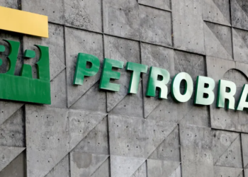Bolsonaro demite o terceiro presidente da Petrobras com pouco mais de 40 dias no cargo