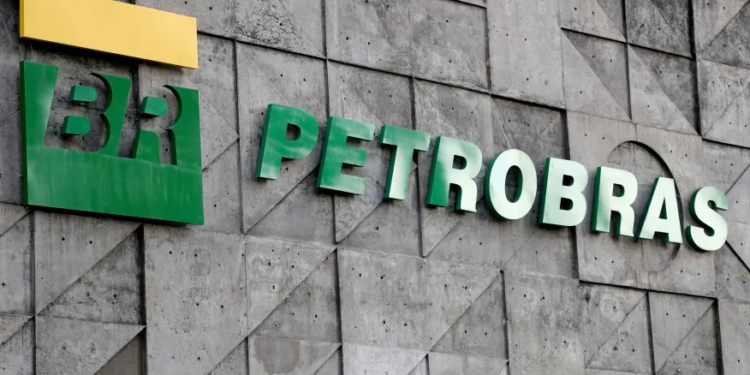 Bolsonaro demite o terceiro presidente da Petrobras com pouco mais de 40 dias no cargo