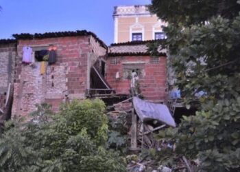 Áreas de risco: moradores de comunidades em Natal tenem desabamentos
