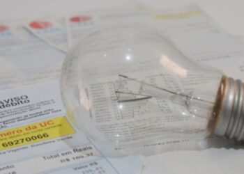 Aneel vai rever reajustes na conta de luz aprovados até maio antes de nova lei