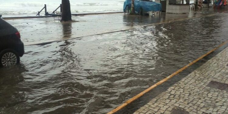 Dejetos na Rota do Sol, vias intransitáveis, áreas de riscos para a população, triste realidade de uma capital que não evolui