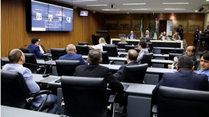 Vereadores de começam a votar mudanças no Código Tributario de Natal