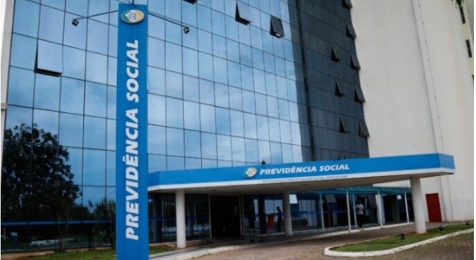 Reforma da Previdência economiza R$156 bilhões em 3 anos e supera estimativas iniciais