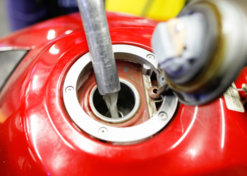 Preço da gasolina volta a subir após 15 semanas de queda, mostra ANP 18/10/2022 06h39