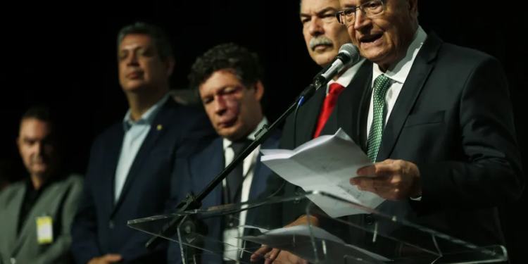 PEC da Transição e aliados pressionam Lula a antecipar nomeação de ministros