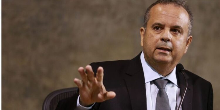 Rogério Marinho cobra posição do Senado e Câmara contra suspensão de perfis de parlamentares