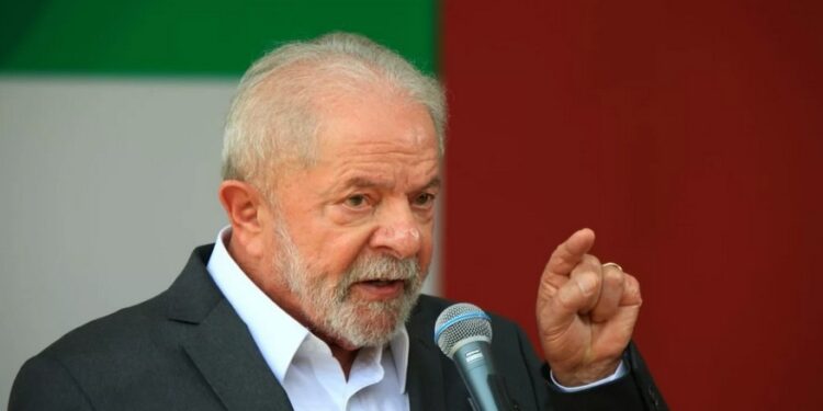 Governo Lula terá 10 mil cargos comissionados para distribuir