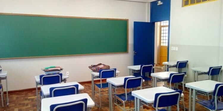 Escolas particulares mantém cancelamento das aulas nesta quinta-feira (16)