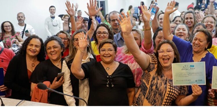 Governo investirá R$1,2 milhão na renovação de acervos das bibliotecas escolares