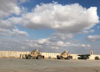 Bases militares dos EUA no Iraque e na Síria são atacadas por drones e foguetes
