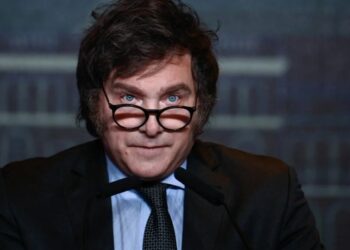 Vitória de Milei freia “onda da esquerda” na América do Sul