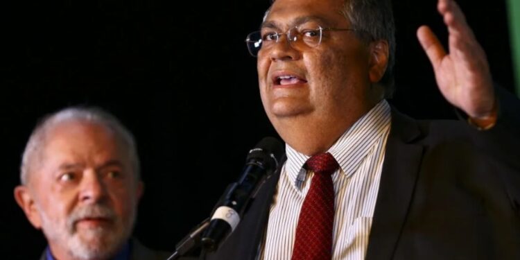 Indicado para o STF, Dino deixa Ministério da Justiça como área de pior avaliação do governo Lula