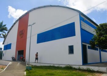 Prefeitura realiza manutenção nos ginásios do município