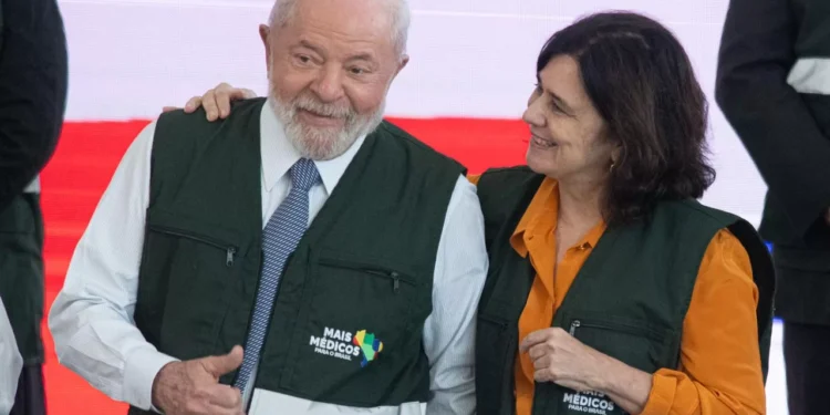 Lula gastou 61% a menos que Bolsonaro em campanha contra a dengue
