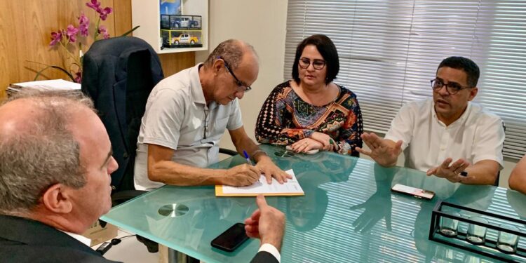 Prefeito encaminha à Câmara projeto que prevê tarifa zero no transporte público municipal