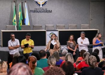Secretaria de Educação se reúne com gestores de escolas e centros infantis