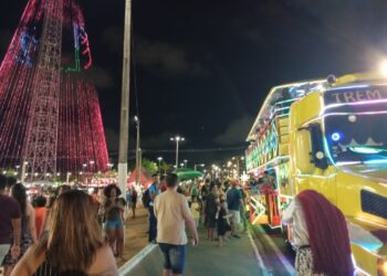 Carreta Furacão anima última semana da “árvore de Mirassol” em Natal.