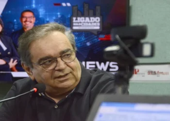 Álvaro Dias diz que Allyson não chega ao 2º turno e avalia que Fátima não deve renunciar