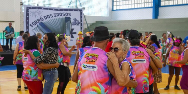 Prefeitura promove lazer e saúde no tradicional Forró dos Idosos