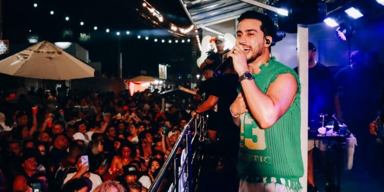Prefeitura reúne cerca de 60 mil pessoas em prévia de Carnaval