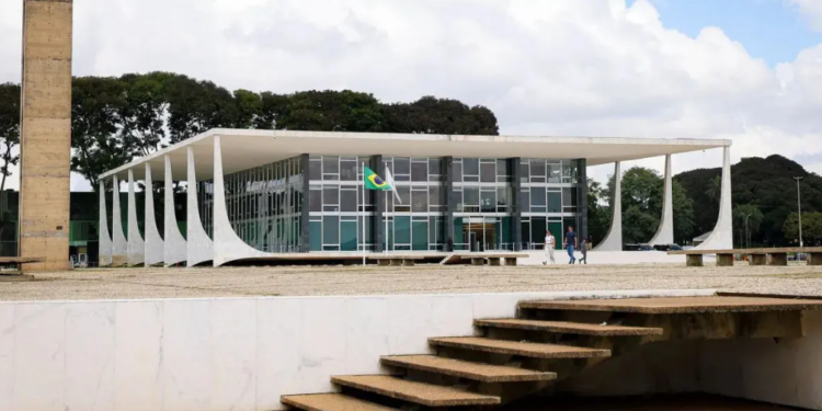 Judiciário e MP acumulam 60 tipos diferentes de “penduricalhos”, diz Transparência Internacional